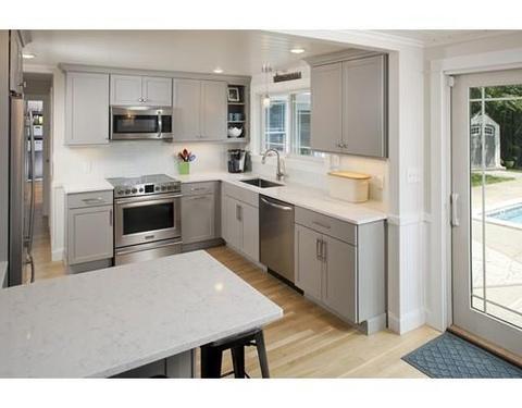 126 Gardner St, Hingham, MA 02043 photo 3