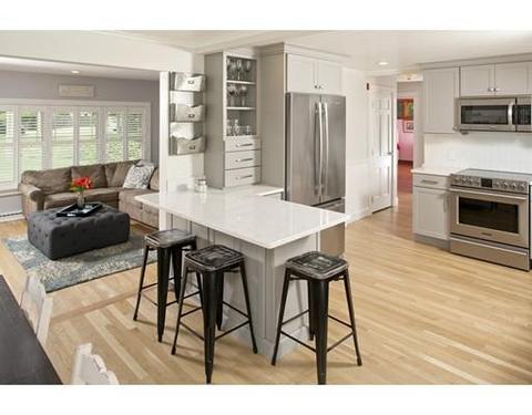 126 Gardner St, Hingham, MA 02043 photo 2