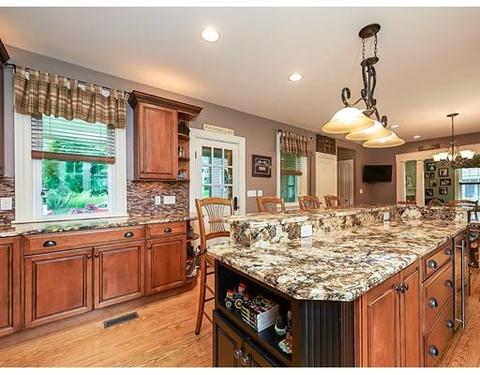 94 Hillside Rd, Franklin, MA 02038 photo 8