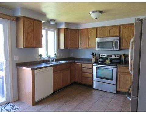 233 Charge Pond Rd, Wareham, MA 02571 photo 4