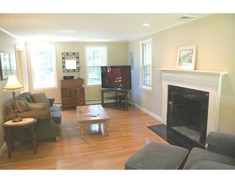 31 Stagecoach Rd, Hingham, MA 02043 photo 2