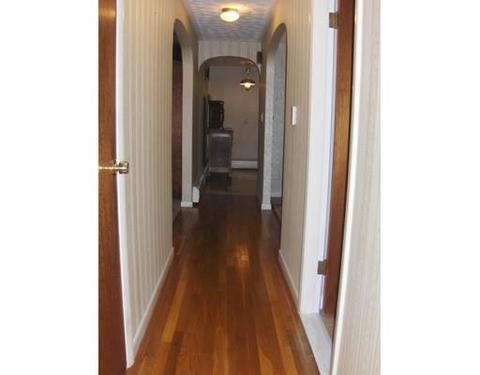 21 Acushnet Ave, Worcester, MA 01606 photo 11