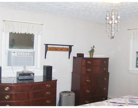 21 Acushnet Ave, Worcester, MA 01606 photo 17