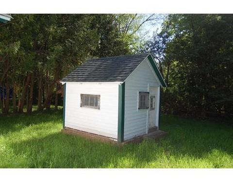 151 Pleasant St, Ware, MA 01082 photo 4