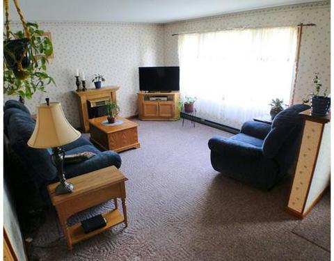 102 Jamrog Dr, Chicopee, MA 01020 photo 5