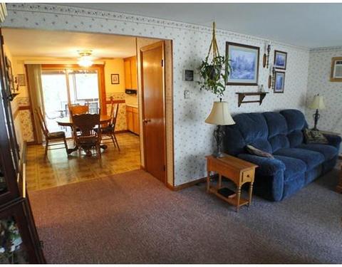 102 Jamrog Dr, Chicopee, MA 01020 photo 8