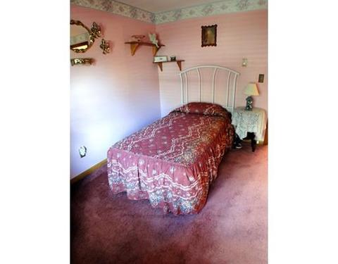 102 Jamrog Dr, Chicopee, MA 01020 photo 20