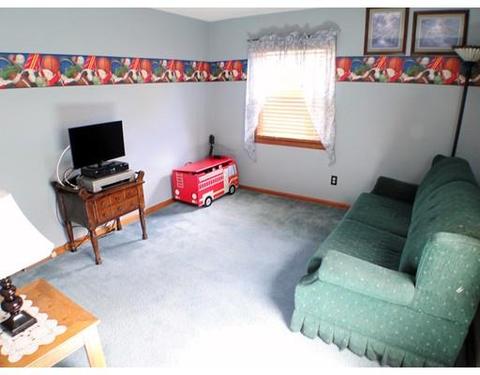 102 Jamrog Dr, Chicopee, MA 01020 photo 18