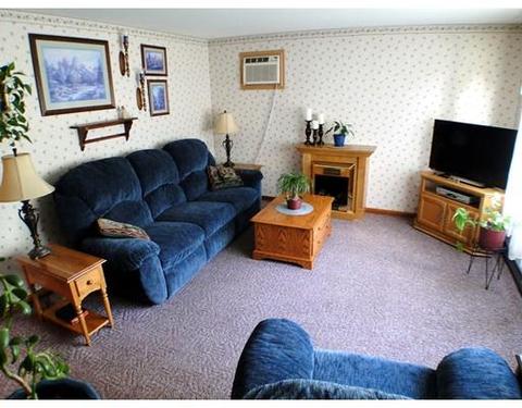 102 Jamrog Dr, Chicopee, MA 01020 photo 6
