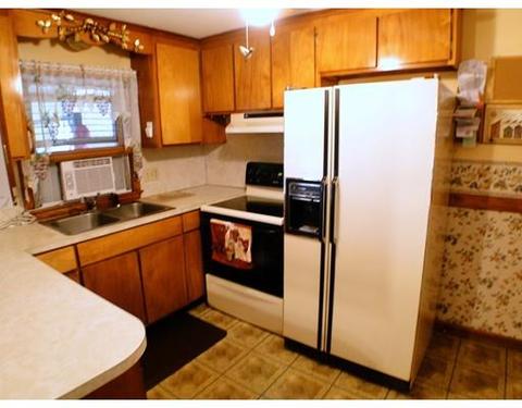 102 Jamrog Dr, Chicopee, MA 01020 photo 10