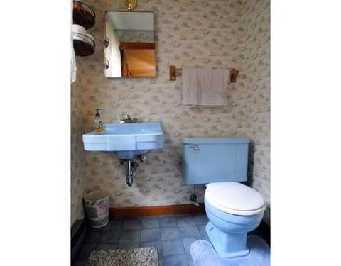 102 Jamrog Dr, Chicopee, MA 01020 photo 16