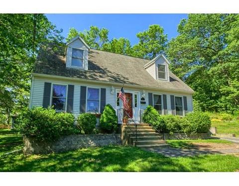 33 Beech St, Clinton, MA 01510 photo 1