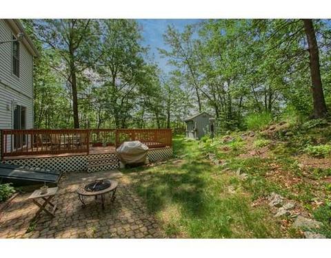 33 Beech St, Clinton, MA 01510 photo 3