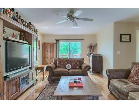 33 Beech St, Clinton, MA 01510 photo 17