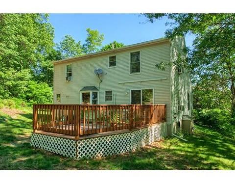 33 Beech St, Clinton, MA 01510 photo 4