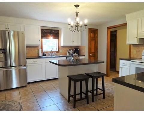 873 Main St, Acushnet, MA 02743 photo 9