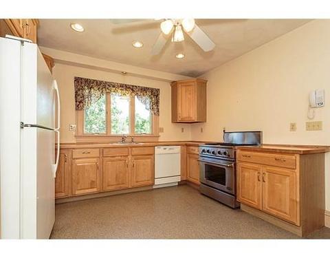 64 Bancroft Ave, Reading, MA 01867 photo 21