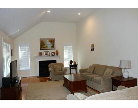 8 Henley Rd, Acton, MA 01720 photo 2