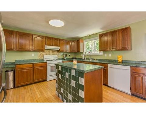 36 Juniper St, Lowell, MA 01852 photo 8