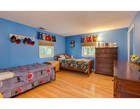 36 Juniper St, Lowell, MA 01852 photo 16