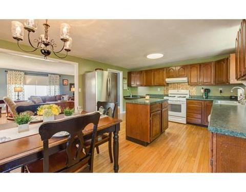 36 Juniper St, Lowell, MA 01852 photo 12