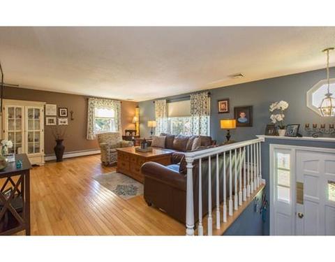 36 Juniper St, Lowell, MA 01852 photo 2