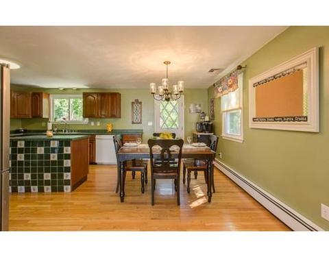 36 Juniper St, Lowell, MA 01852 photo 7