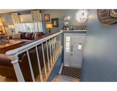 36 Juniper St, Lowell, MA 01852 photo 6