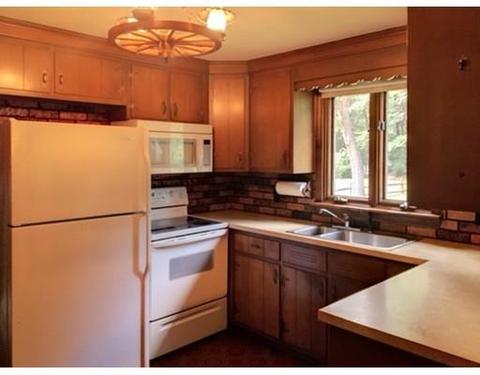 33 Pebble Path Ln, West Springfield, MA 01089 photo 5