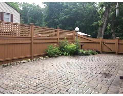 33 Pebble Path Ln, West Springfield, MA 01089 photo 4