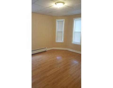 124 Pilgrim Ave, Worcester, MA 01604 photo 13