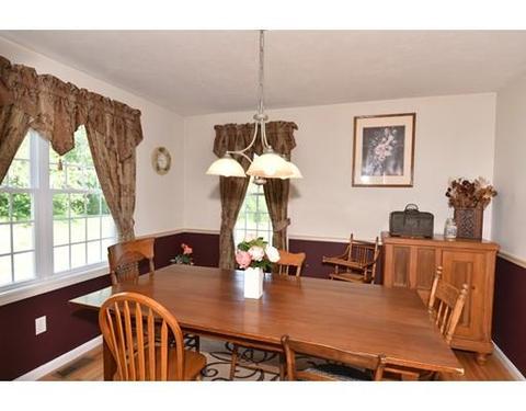 37 Peach Tree Dr, Sutton, MA 01590 photo 10