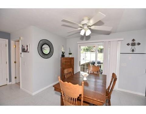 37 Peach Tree Dr, Sutton, MA 01590 photo 5