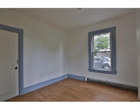 119 Cato St, Woonsocket, RI 02895 photo 9