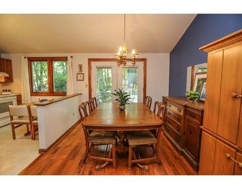 19 Redfield Cir, Derry, NH 03038 photo 5
