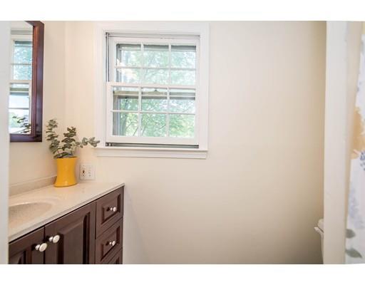 35 Westwind Rd, Lowell, MA 01852 photo 9