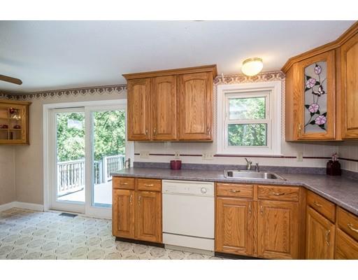 35 Westwind Rd, Lowell, MA 01852 photo 7