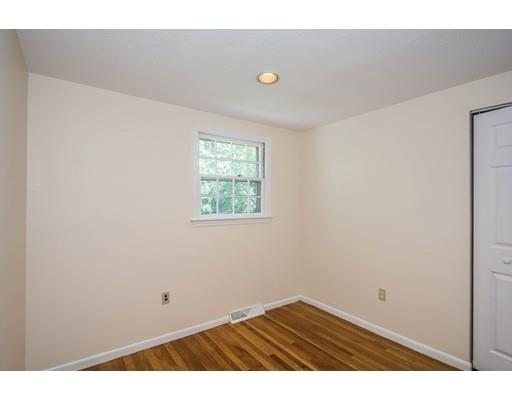 35 Westwind Rd, Lowell, MA 01852 photo 8