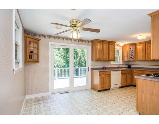 35 Westwind Rd, Lowell, MA 01852 photo 4