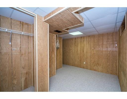 35 Westwind Rd, Lowell, MA 01852 photo 18