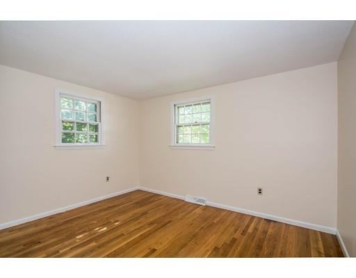 35 Westwind Rd, Lowell, MA 01852 photo 10