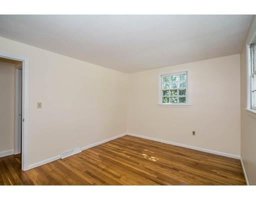 35 Westwind Rd, Lowell, MA 01852 photo 11