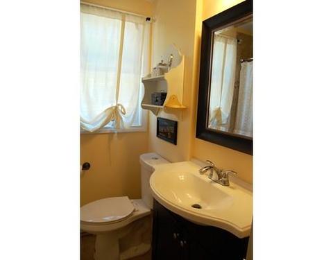 33 Loomis Ct, Chicopee, MA 01020 photo 25