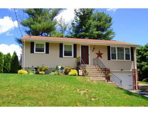 33 Loomis Ct, Chicopee, MA 01020 photo 2