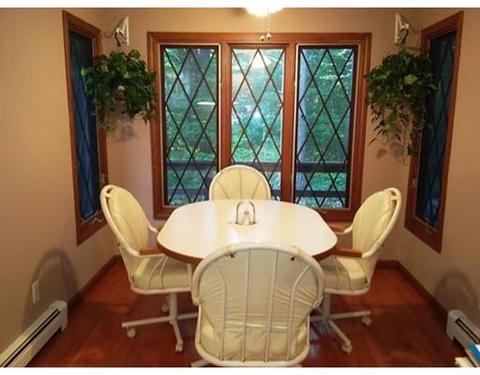 136 Overlook Dr E, Raynham, MA 02767 photo 5