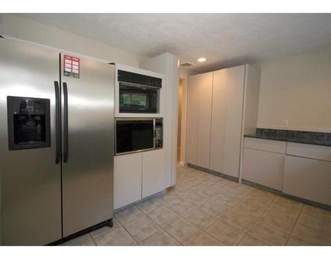 302 West St, Dedham, MA 02026 photo 4