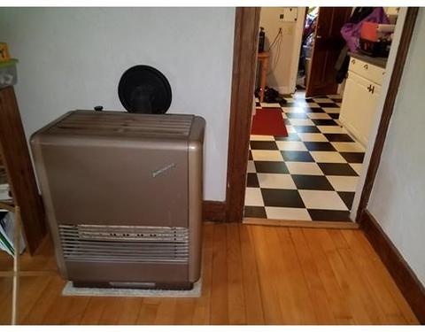 34 Harold St, Worcester, MA 01604 photo 9