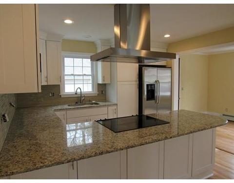 9 Wilton Rd, Easthampton, MA 01027 photo 4