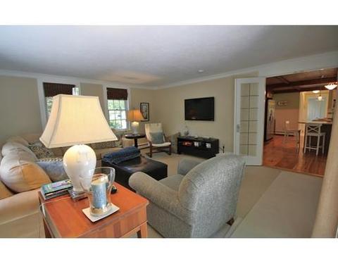 429 Braggs Ln, Barnstable, MA 02630 photo 5