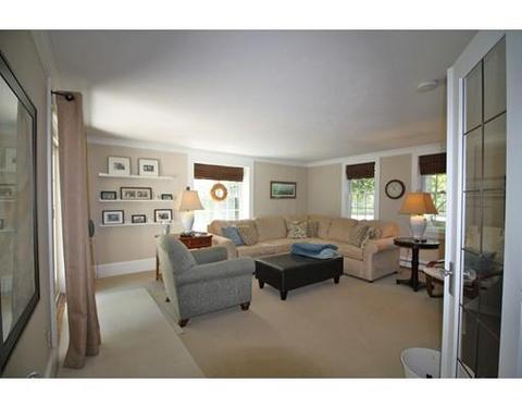 429 Braggs Ln, Barnstable, MA 02630 photo 2